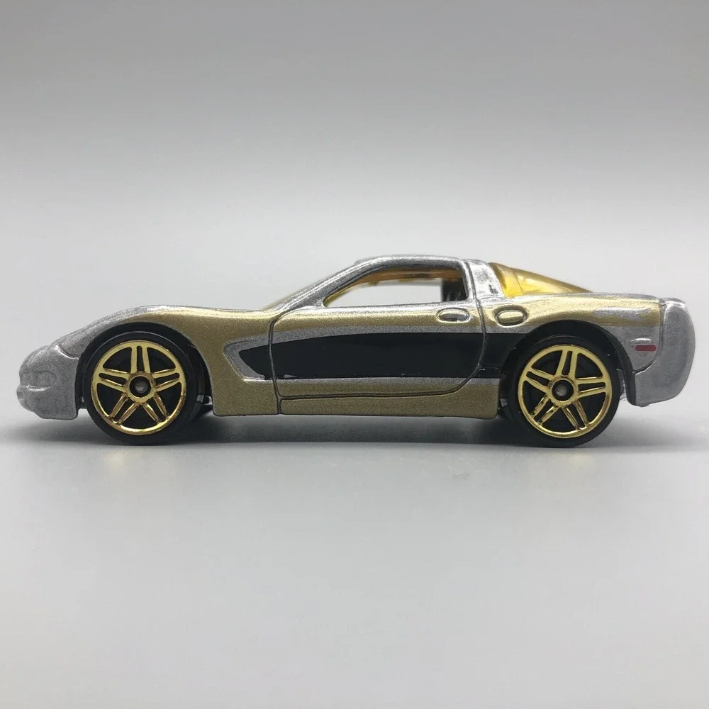 Hot Wheels 1997 '97 Chevrolet Chevy Corvette Car Silver Diecast‎ 1/64 Scale
